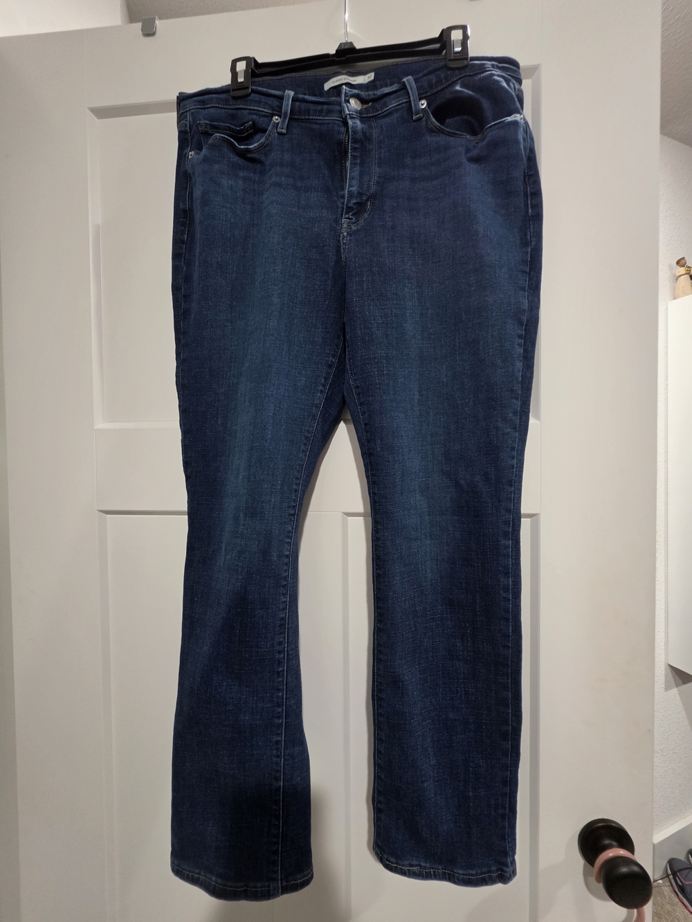 Dark Blue Women's Levis Jeans